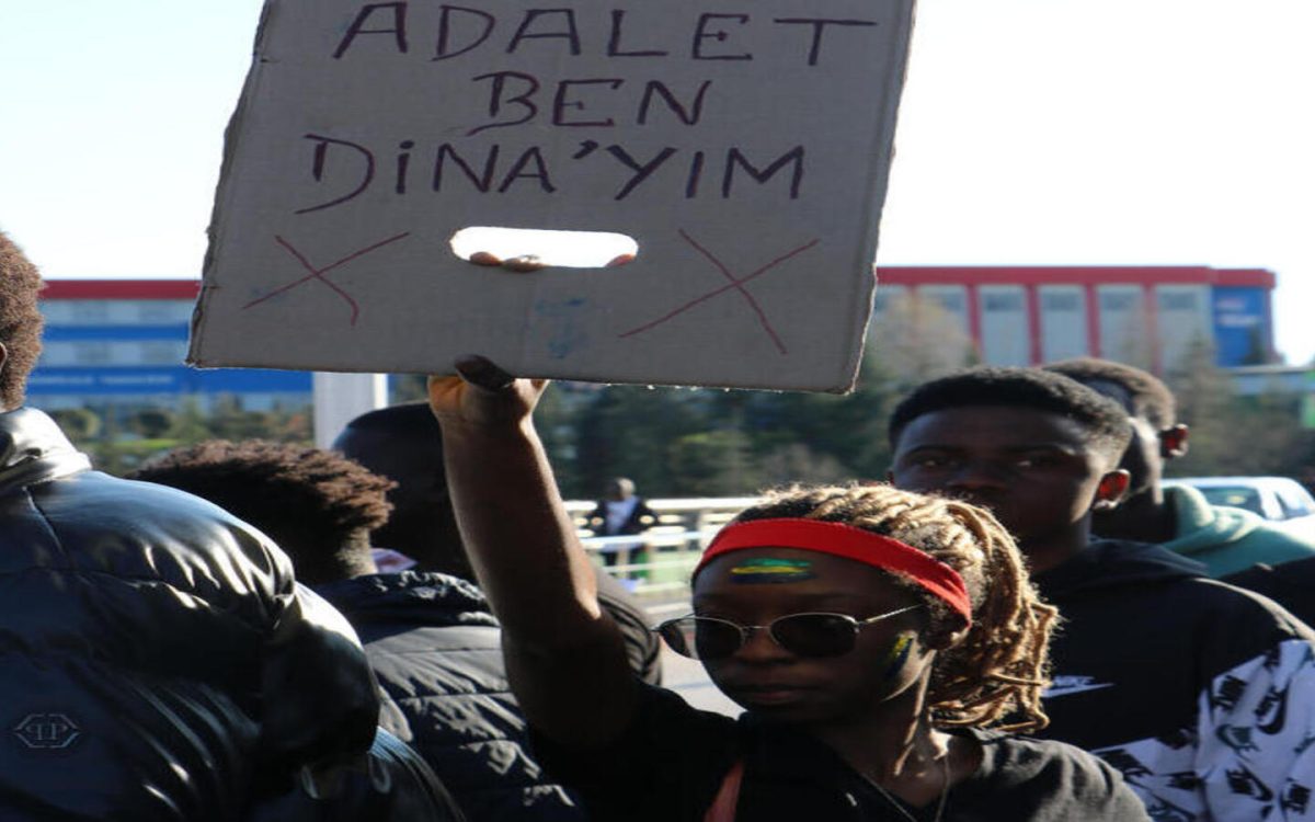 “Justice, I’m Dina!”