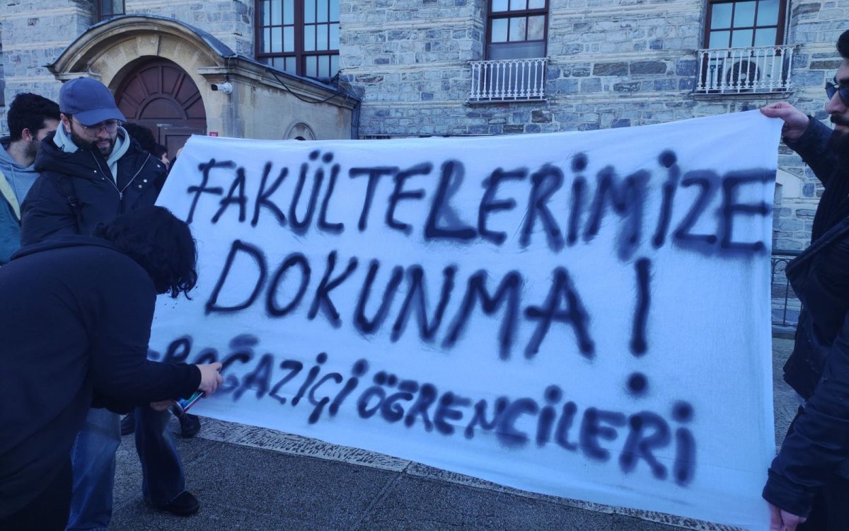 Agenda for the Relocation of Departments at Boğaziçi University’s Faculty of Economics and Administrative Sciences: Students Marched to the Faculty, Administration Took a Step Back